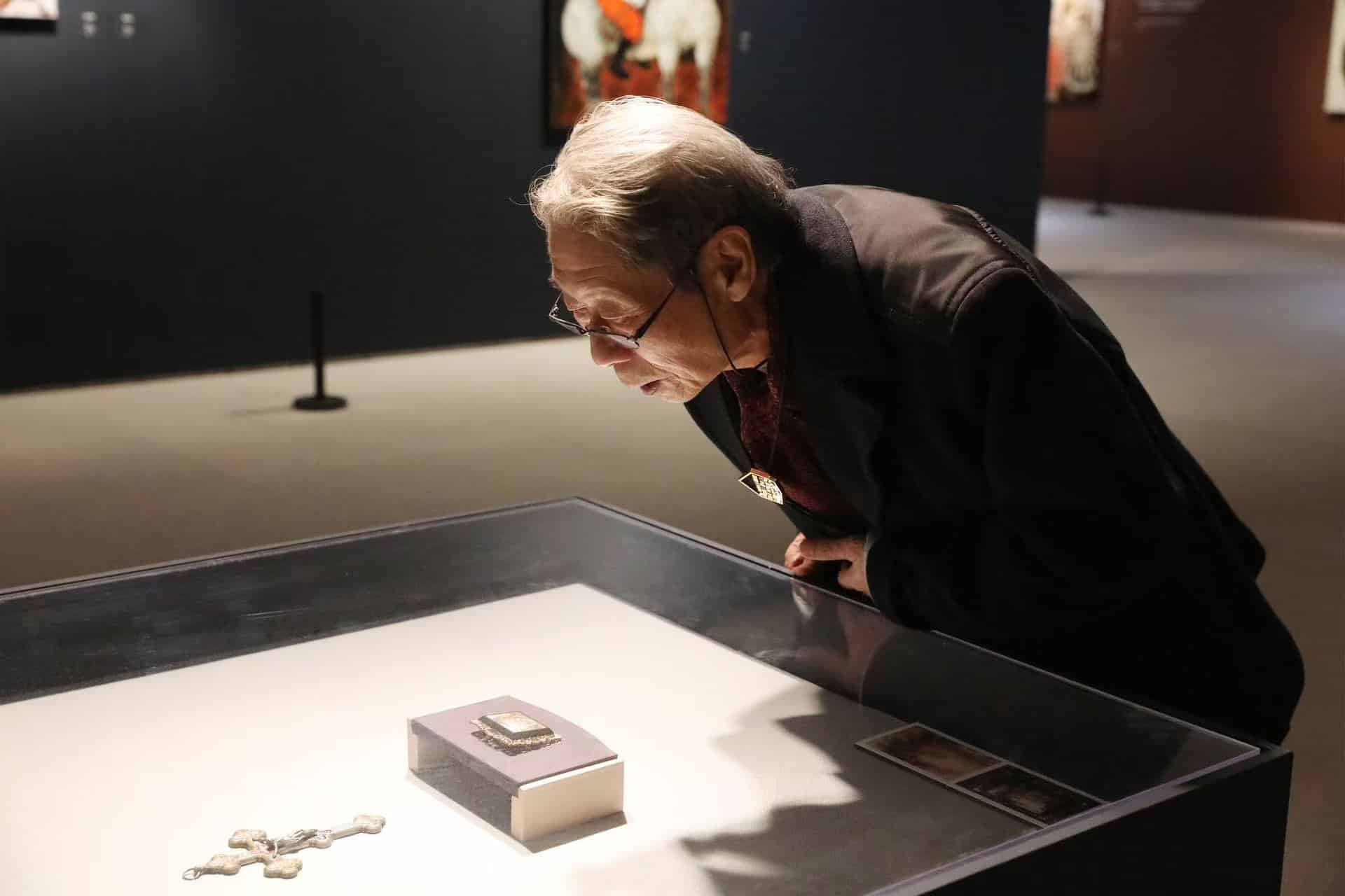 93fb8fd1c33822a6760b8a1a3c7953de